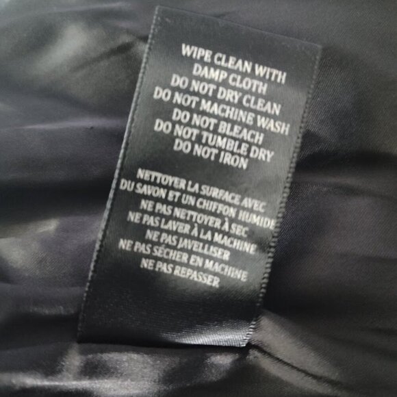 Blank NYC Short FAUX Leather Women's Biker Jacket Size Small Black - Picture 10 of 10